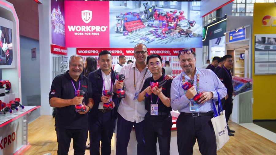 1745212549792174749C.jpg DSC03982.jpg